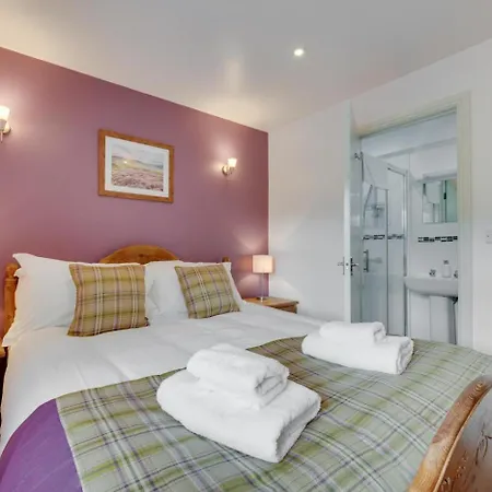 5 Bed In Oc-ds1056 * Muker